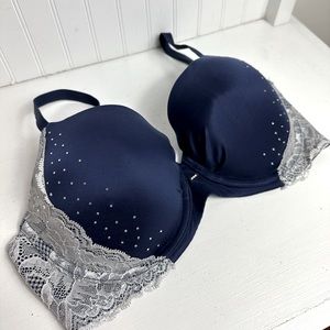 Victoria’s Secret bra